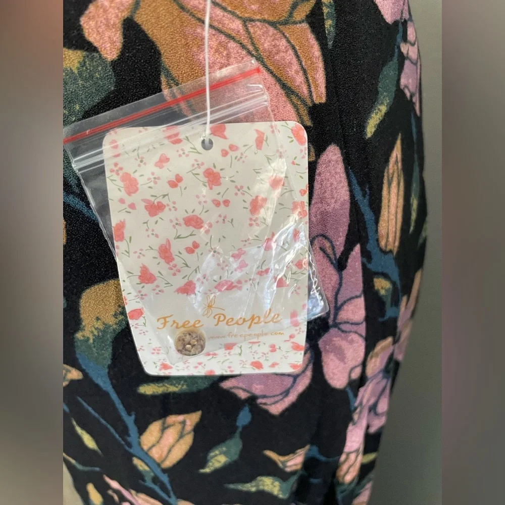 NWT Free People Lisa Crepe Floral Black Maxi Skirt-Size 6 - Picture 5 of 8